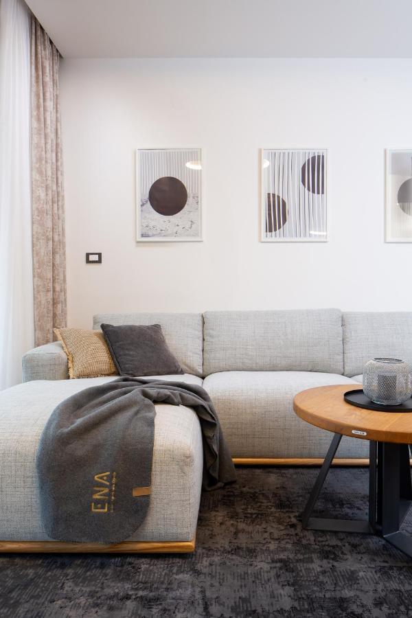 Ena, Luxury Appartamento *