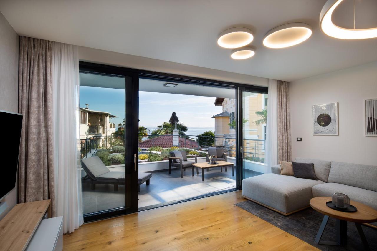 Ena, Luxury Apartment *